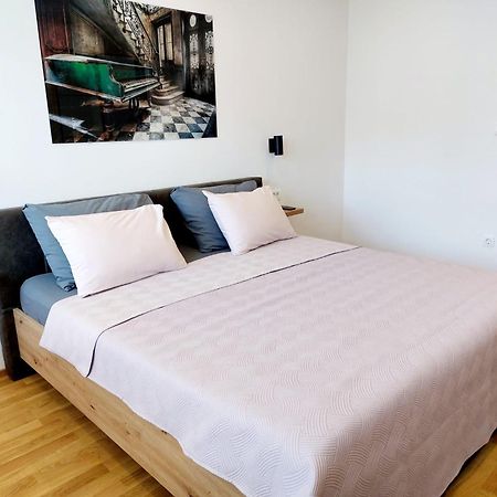 Comfort 2 Bedroom Apartment 10Min Walk From Center And Beach Split Buitenkant foto