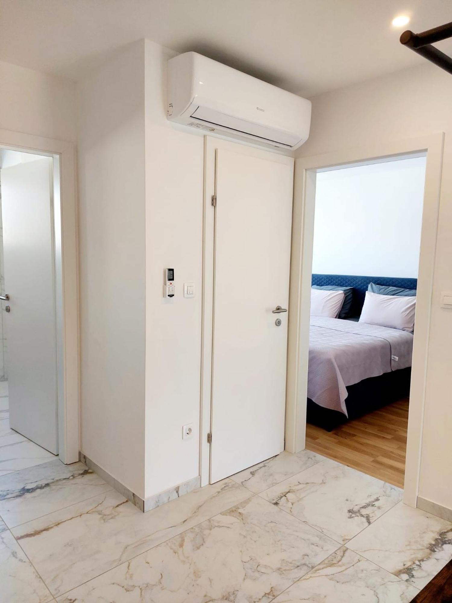 Comfort 2 Bedroom Apartment 10Min Walk From Center And Beach Split Buitenkant foto
